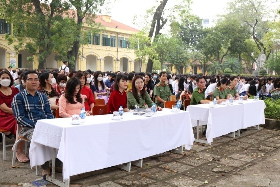 Tây Hồ: Tuyên tuyền phòng chống ma túy học đường, tác hại của thuốc lá điện tử